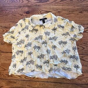 Palm Tree button down top sz M